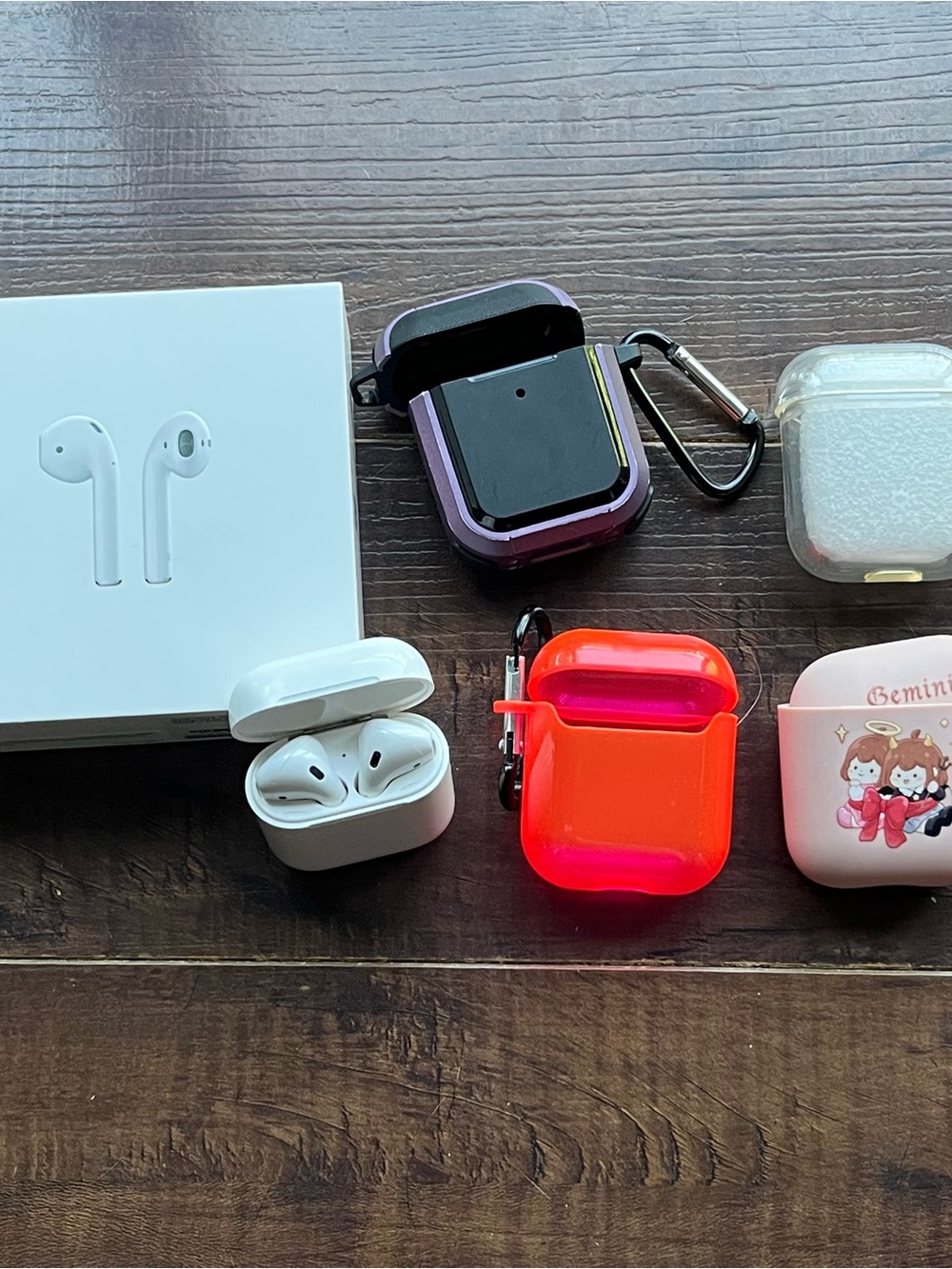 Apple Airpods Gen 1!
